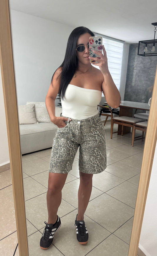 Leopard Jorts