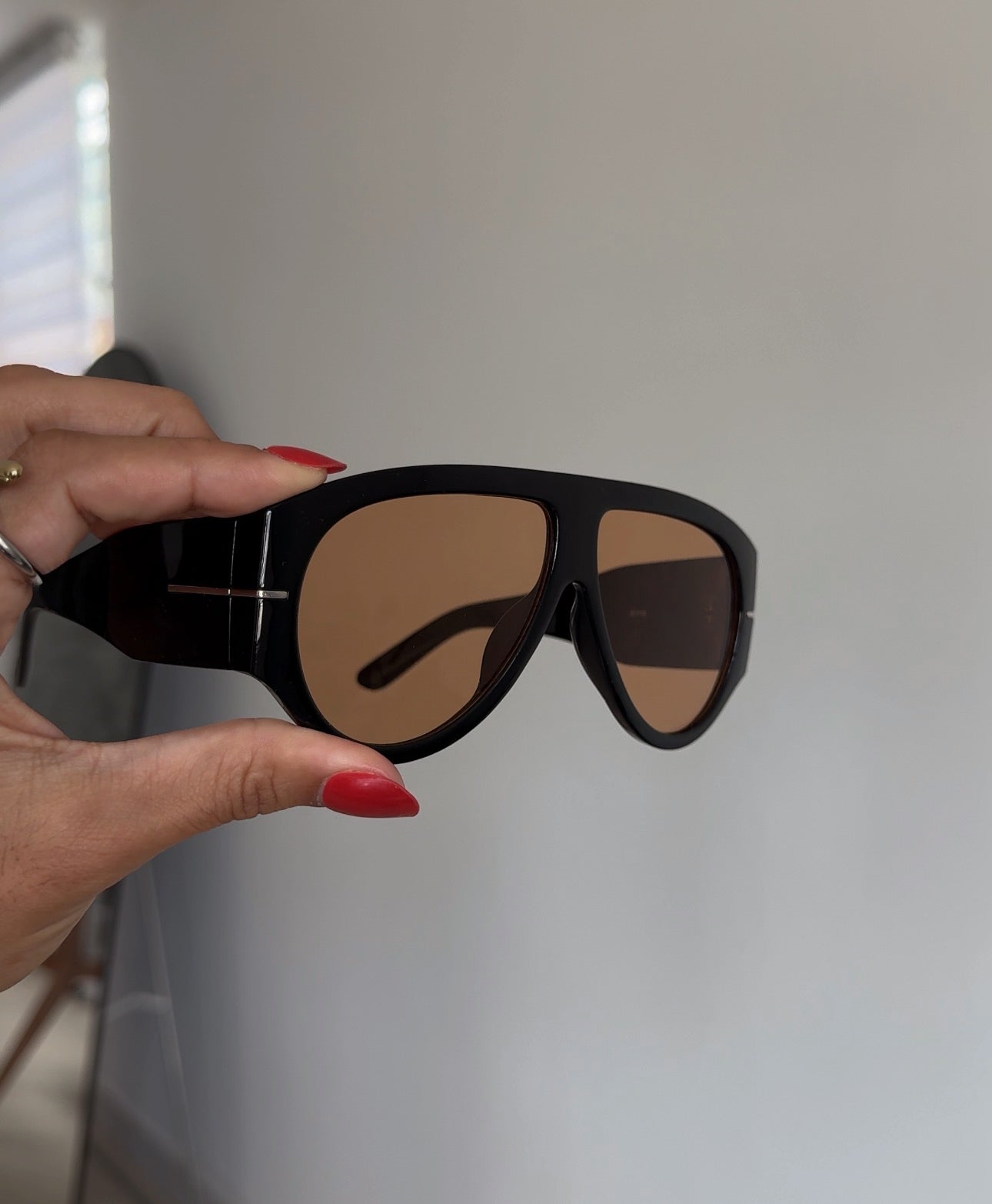 Bold Teardrop Sunglasses